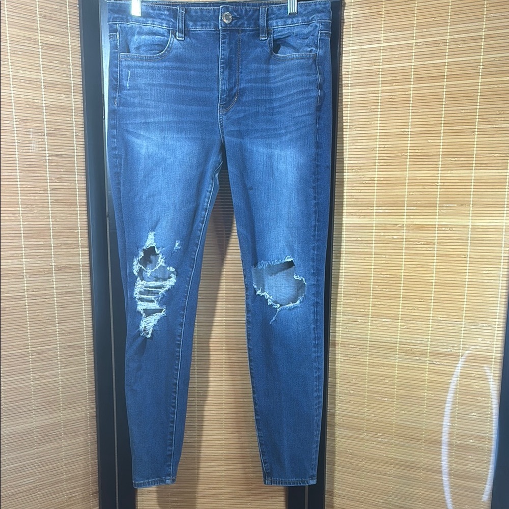 American Eagle Outfitters High Rise Blue Jeans - Picture 2 of 6